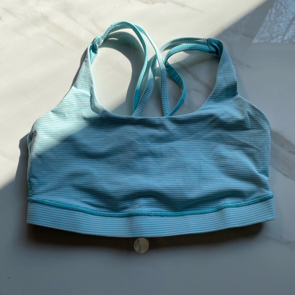 Lululemon sports bra Size 8 - Picture 1 of 4